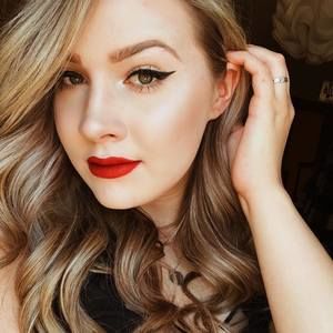 Meet your Posher, Janelle